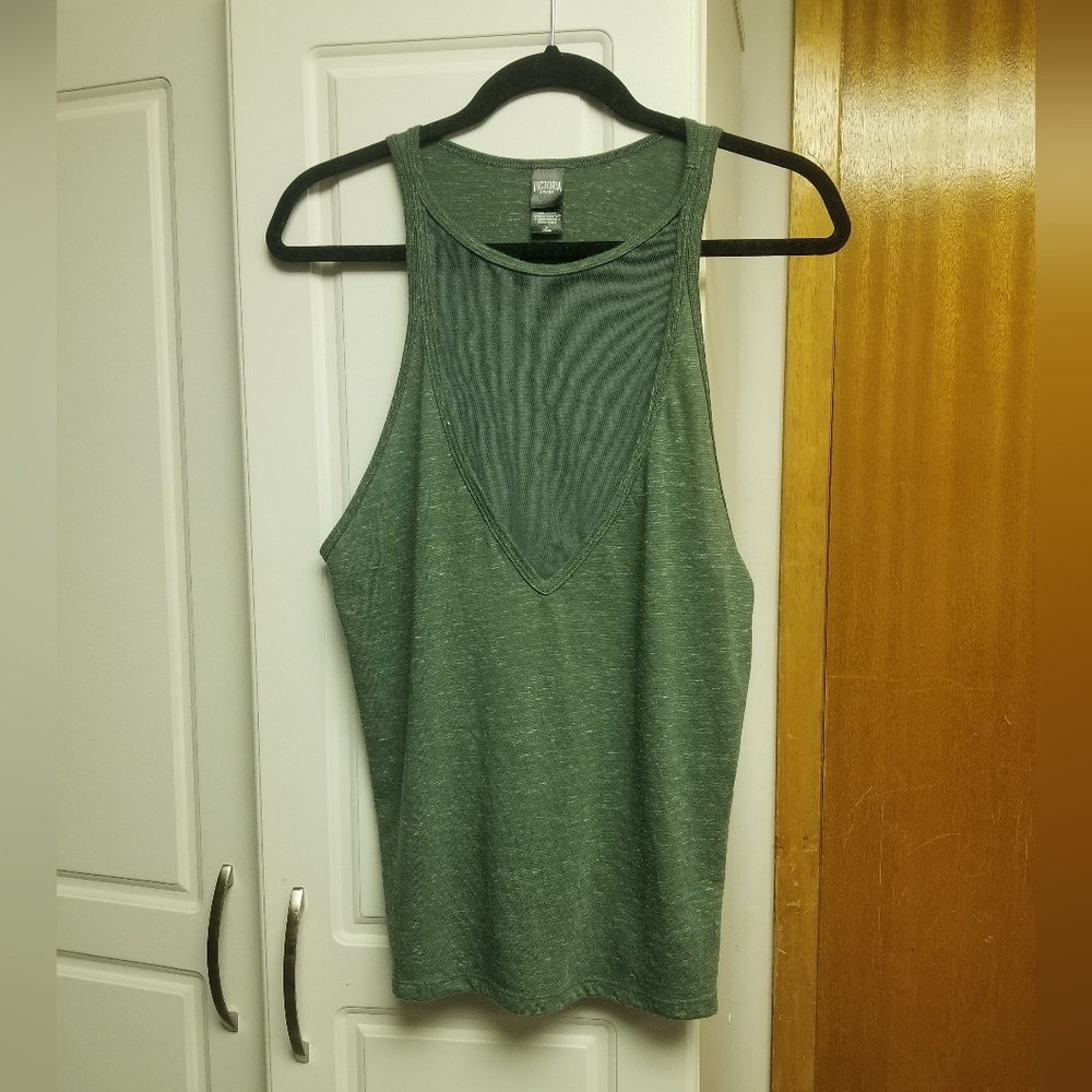 🍁🌺💮🐳Victoria Sport heathered muscle tank top with front mesh v neckline